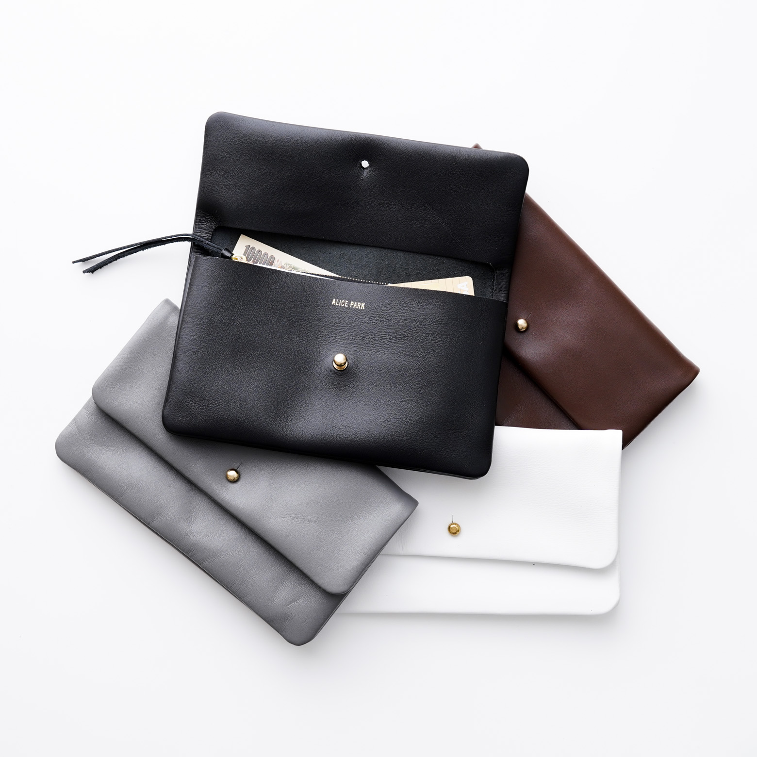 Single Flap Wallet (Alice Park) - SOURCE objects
